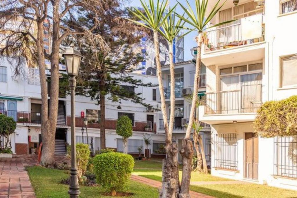 Playa Carihuela By Hdc Apartments Torremolinos Luaran gambar