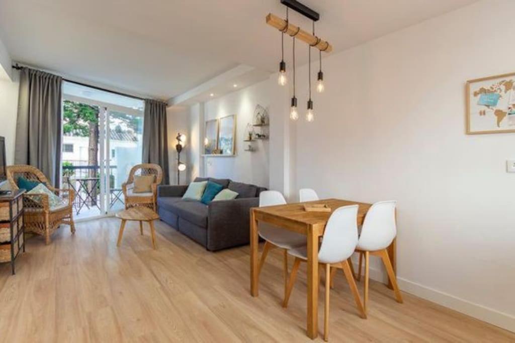 Playa Carihuela By Hdc Apartments Torremolinos Luaran gambar